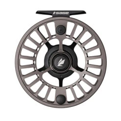 Sage Arbor XL Fly Reel -Aanbevolen Winkels Voor Visuitrusting Sage Arbor XL Fly Reel 22 69XX XX sage arbor xl front slate