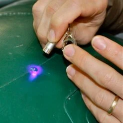 Loon UV Mini Lamp -Aanbevolen Winkels Voor Visuitrusting mini lamp1